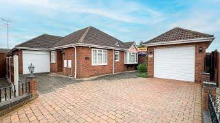 MODERN BUNGALOW WITH TWO GARAGES - Bawdsey Close, Clacton-on-Sea, Essex