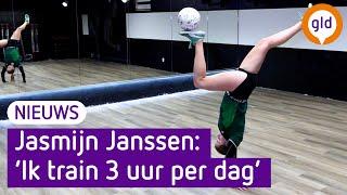 JASMIJN Janssen is KAMPIOEN freestyle VOETBALLEN