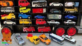 Black Car Carrier Looks for 22 Tomica Working Cars【Kuma's Bear Kids】