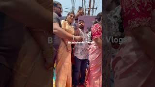 Actor Nidhhi Agerwal With Fans | Madhuri | Kancheepuram Vakula Silks | #nidhhiagerwal