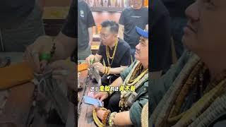 潘家园鉴宝 刷哥的流量还是潘家园网红的领头人啊#潘家园 #鉴宝 #文玩 #文玩人 #现场直击