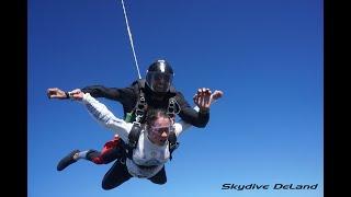 Felicia SKYDIVES to celebrate her BIRTHDAY!!