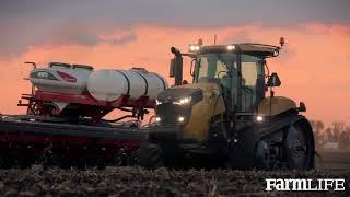 Walkaround of the Challenger MT700 Series Tractor