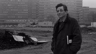 Peter Falk in Wings of Desire - The Criterion Collection