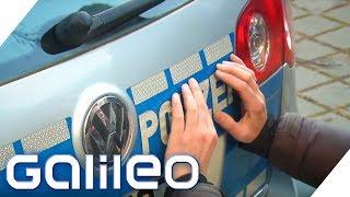 Fake-Polizeiautos mieten für mehr Sicherheit - Funktioniert das? | Galileo | ProSieben