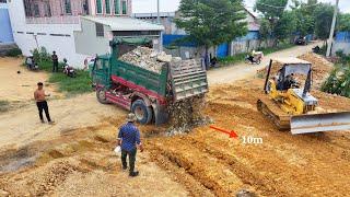 Wonderful !! Bulldozer KOMAT’SU D20P And Dump Truck 5Ton Pouring Soil To Delete Deep Pit