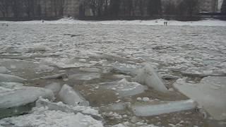 Проходження льодоходу в м.Ужгород 03 лютого 2017 року