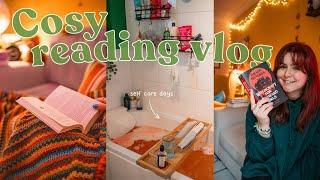 A (sort of) calm and cosy reading vlog 