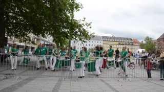 Stadtlauf - Anfeuerung Go Brazil Trommler