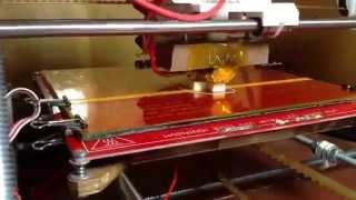 Prusa I2 3D printing (video speed increased) by tehnologika.net