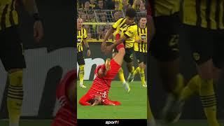 Ist das eine klare Tätlichkeit?  #shorts#bundesliga#fcbayern#borussiadortmund