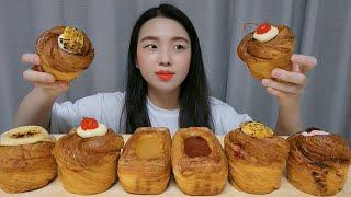 겉바속촉 크림 가득 크러핀 "오르랔베이커리" Cruffin MUKBANG 옥수수 커스터드 바나나우유 딸기우유 후렌치파이 디저트 먹방