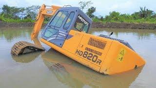 Excavator Stuck And Sink Heavy Recovery Kato HD820R Extended