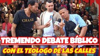 TEOLOGO DE LAS CALLES SE ENFRENTA A UN CREYENTE EN DEBATE Y SALE DE CONTROL #debatebiblico  #teolog