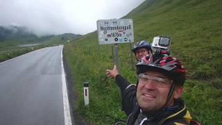  Regenmützen und Porsche Flitz-kurven, Fahrrad Tour Lech-Schröcken-Schoppernau, Halbe Männertour