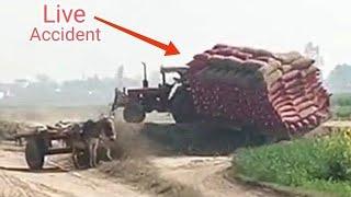 Tractors accident Video | Tractors Pulling trolley competition | live tractor accident