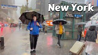 Heavy Rain Walk New York - Thunderstorm Umbrella Rain Asmr And Traffic City Sounds Of Ny