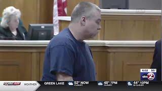 Judge in Steven Avery appeal recuses himself; former case investigator faces unrelated charges