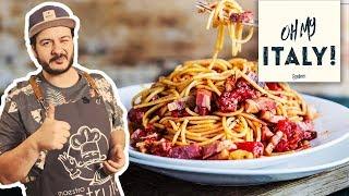 Eine italienische Pasta all'amatriciana kann so einfach sein – und lecker!