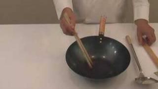 Learn about basic Chinese cooking equipment - wok, ladle