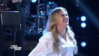 Kelly Clarkson & Billy Porter - Stronger (Live on The Kelly Clarkson Show)