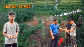 SOS.BẤT NGỜ EM TÀI TẶNG”CỦA QUÝ”CHO BÁC LÁI MÁY XÚC VÀ CÁI KẾT!XEM MÀ CẢM ĐỘNG