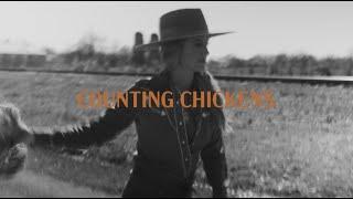 Lainey Wilson - Counting Chickens (Official Lyric Video)