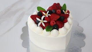 마더스 데이에 집에서 만드는 베리 가득한 케이크 A cake full of berries for me on Mother's Day