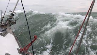 Solo Winter zeil tocht over de Noordzee ️