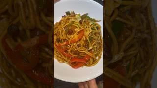 Vegetable Chowmein #vegetablechowmein #nepalifood #nepalifoodiemom #nepal #chowmein #noodles #foodie