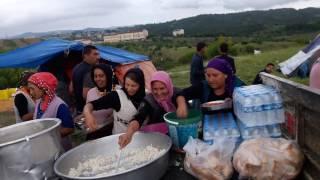 Video : Mahmut Coşkun - Boyabat Belediyesi Roman vatandaşlarımızıa iftar yemeği