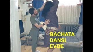 BACHATA DANSÇISI HALASINA DANS ÖĞRETİYOR