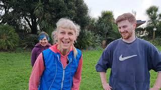 Unleash Your Inner Athlete: Julia And Jamie Bring Running and Handstands to the sunshine coast