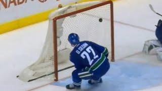 Daniel Sedin Open Net Miss vs Edmonton (10/18/15)