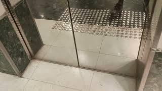 Parking elevator at the shopping centre: Hong kong kowloon bay telford plaza phase 2 (Schindler)