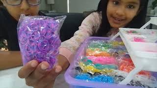 Opening mega loom band kit