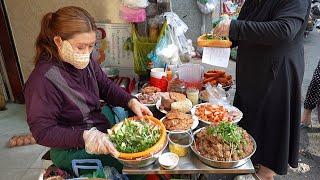 Đây là hàng bánh mì thịt chả 10k/ổ đông khách nhất ở vỉa hè Sài Gòn