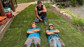 Laying sod with my 3 man crew! How to install sod!!