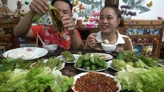 Mukbang Rau Củ Quả Đúc Lắc Nướng Chấm Muối ớt siêu cay l Chưa Bao Giờ Ngon Đến Thế