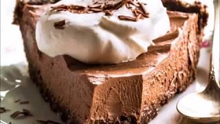 Vegan Chocolate Pie Recipe - Creamy & No Bake!