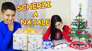 SCHERZI TRA FRATELLI A NATALE !! - Scherzo Fratello CONTRO Sorella