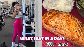 WHAT I EAT IN A DAY | 2000+ CALORIES | Aubreana Noble