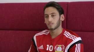 Hakan Calhanoglu: "Wieso soll ich die Fans verstehen?!" | Bayer Leverkusen