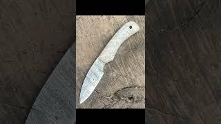 Custom Made Damascus Skinning Knives (804)