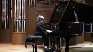 George Frideric Handel  Sarabande and Variations in D minor performed by Roman Sher, 6 y.o.