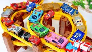 Disney Pixar Cars  50 different Lightning･Mcqueen minicars test drive Tomica's hill.