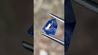 Blue Sapphire Geometric Cut Shield 0.9 ct Natural Loose Gemstone from Sri Lanka