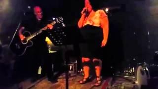 7 Nation Army Acoustic Bass & Vocals Duet Live Barcelona Sala Fizz