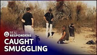 Suspicious Smugglers Hunted By Cops After Drug Bust | Border Invasion USA