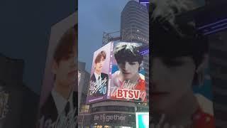 방탄 뷔 생일축하광고 in 토론토/BTS V’s birthday advertisement in Toronto